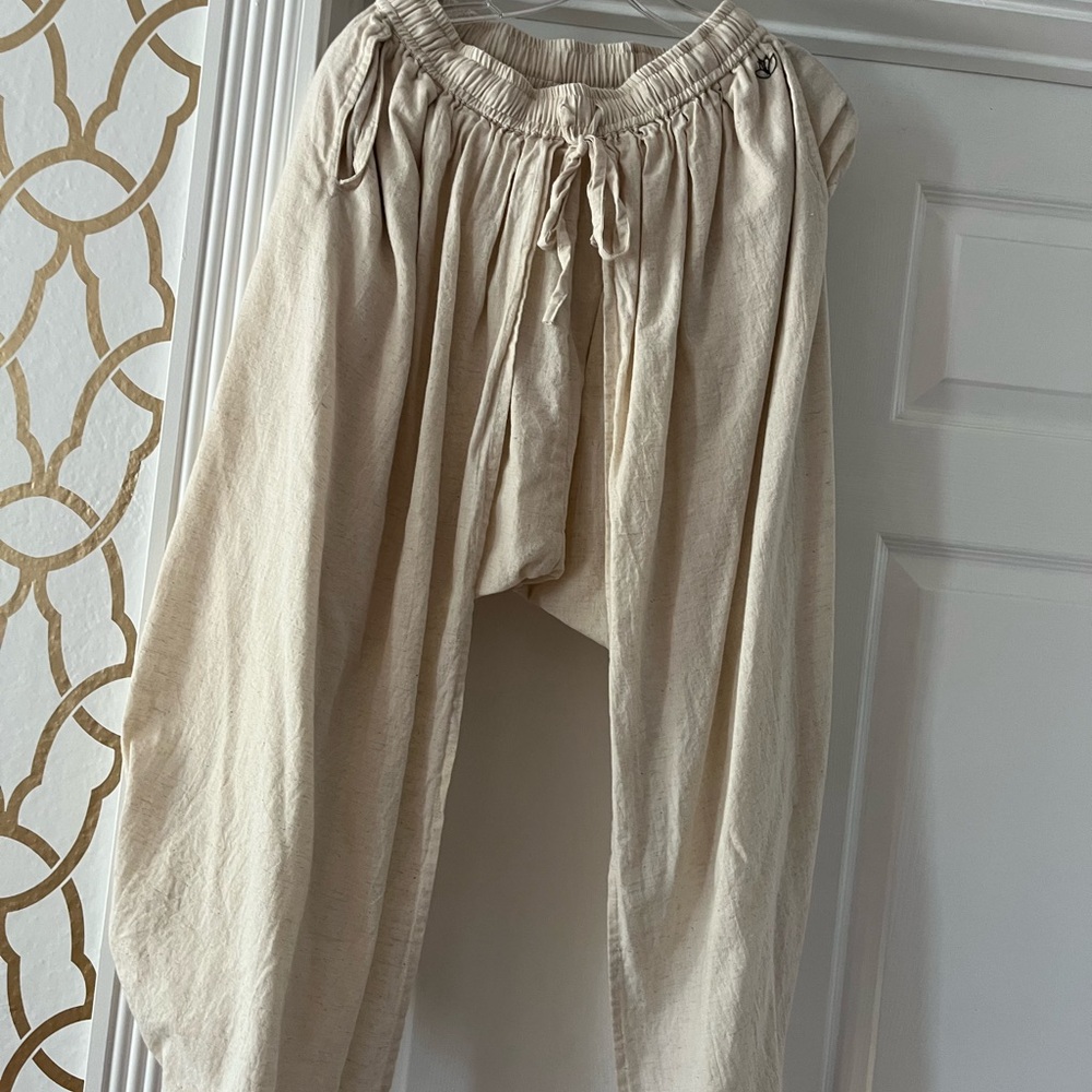 100 PERCENT FINE COTTON !! Epic Harem yoga pants CREAM ALL NATURAL